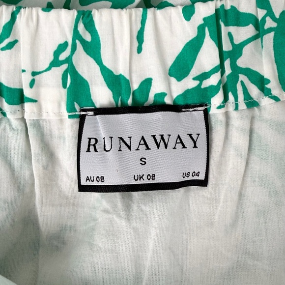 Hello Molly Runaway Ayla Tiered Tropical White Green Maxi Skirt | Size Small - Picture 9 of 17
